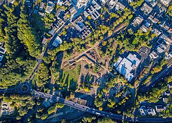 Die Baustelle des Wiehlparks Ende September 2021 aus der Drohnenperspektive. Foto: Stadt Wiehl