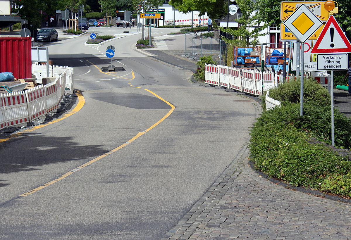 Dieser Abschnitt der Hauptstraße bleibt wegen der Bauarbeiten vorerst gesperrt. Foto: Stadt Wiehl