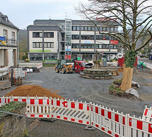Der Stand der Arbeiten am Rathausplatz im April 2022. Foto: Stadt Wiehl